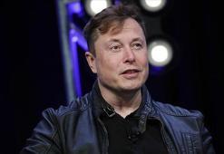Davos'ta konuşan Elon Musk'tan dikkat çeken açıklama! 'Yapay zeka, 5 yıl içinde tüm insanlığı geride bırakacak'