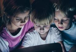 Çocuğunuz neden hırçınlaşıyor? Dr. Barış Yazar'dan anne-babalara hayati ekran uyarısı