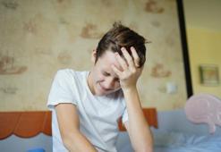 Çocukluk yıllarında başlıyor! Baş ağrısı diyerek geçmeyin