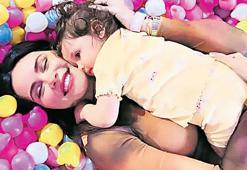 Çocukluğuna döndü