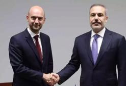 Dışişleri Bakanı Hakan Fidan, Fransız mevkidaşı Barrot ile görüştü