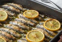 Şipşak hamsi tarifi! Ne kokuyor ne bayatlıyor, çıtır çıtır lezzetin püf noktası