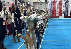 Kütahya'da Geleneksel Türk Okçuluğu şöleni başladı