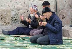 Berat Kandili Duası Arapça ve Türkçe Okunuşu ve Anlamı | Berat Gecesinde Okunacak Kandil duasının anlamı ve fazileti nedir? Diyanet Arapça ve Türkçe okunuşu