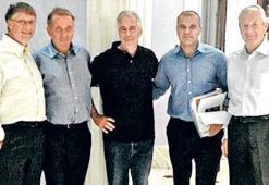 Bill Gates'in başını ağrıtan yazışmalar