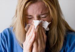 Burun tıkanıklığını saniyeler içinde açıyor! Kimyasal spreylere para dökmeyin