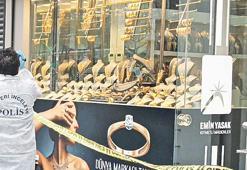 1 kilo altını çaldılar! Güpegündüz soygun