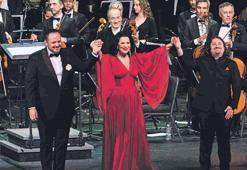 Sanatla taçlanan 50. yıl