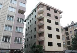 Kadıköy’de kağıt toplayıcısı asansör boşluğunda ceset buldu