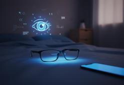 Yatağa telefonla girenler dikkat: Karanlıkta yayılan o ışık göz numaranızı hızla büyütebilir!