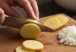 Geleneksel İspanyol omleti tarifi! Kahvaltıya 5 dakikada hazır lezzet