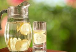 Restoranlarda neden limonlu su ikram ediliyor? Tamamen bir tesadüf değilmiş