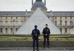 Dünyaca ünlü müzede skandal! Müze çalışanlarından milyonluk vurgun