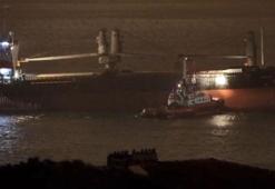 Sarıyer’de kurtarılan kargo gemisi, bu kez fırtınada sürüklendi