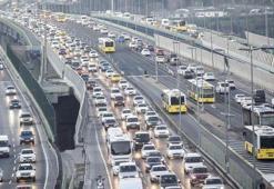 İstanbul’da yoğun trafik çilesi! Yoğunluk yüzde 90’ı gördü