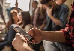 Güncelleme mi suçlu? Yavaşlayan telefonların sırrı ortaya çıktı!