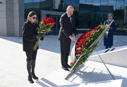 Cumhurbaşkanı Aliyev 'Soykırım Anıtı'nın açılışını yaptı