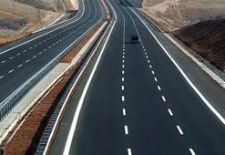 Trafikte son durum: Yola çıkacaklar dikkat! birçok güzergahta şeritler kapalı