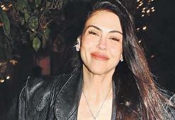 Dilara Aksüyek, transparan tarzı ile dikkat çekti