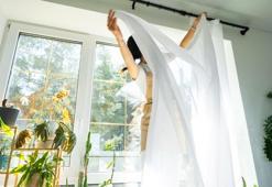 Meğer boşuna avuç dolusu para ödemişiz! Sararmış tülleri kar gibi bembeyaz yapan formül