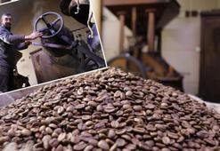 Sivas'ta kahve değil adeta tarih öğütülüyor! Asırlık taş değirmen kullanılıyor