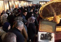 Kâbe örtüsünden Saç-ı Şerif'e kadar 99 eserlik kutsal emanet sergisi! Akın akın geldiler