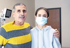 Kardeşine karaciğerini kızına böbreğini verdi