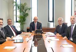 Türkiye turizminin güçlenmesi için Bakan Ersoy’dan iki kritik görüşme