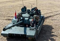 Dünya basını bu kareleri konuşuyor! Kim Jong-un’un kızı tank kullandı