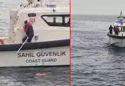 Denizde hareketsiz halde bulunan kadın hastaneye kaldırıldı