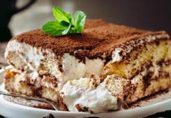 15 dakikada hazır tiramisu tarifi! Lezzetiyle parmak ısırtıyor, kaşık kaşık yediriyor