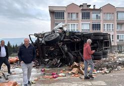 Samsun'da freni patlayan kamyon dehşeti! Ortalık savaş alanına döndü: 10'u öğrenci 19 yaralı