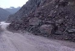 Yüksekova'da heyelan! İlçenin çevre illerle ulaşımı kesildi
