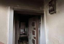 Çakmakla oynayan çocuk, evi yaktı! 2 kişi dumandan etkilendi