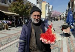 20 yıldır şehir şehir geziyor! Çankırı’dan Edirne’ye uzanan “Kokulu Tuz” yolculuğu