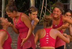 Survivor'da kavga! Seren Ay, Nisanur'a saldırıyor