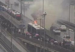 Şişli'de metrobüste yangın! Ölen ya da yaralanan olmadı