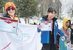 Küçük Atlas annesinin gurur kaynağı