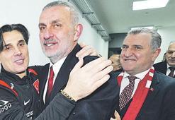 Kupayı almaya gidiyoruz