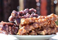 Hem leziz hem pratik cevizli sucuk tarifi! Evde kolayca hazırlanıyor, lezzetiyle damak çatlatıyor!