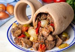 Testi kebabının lezzetini uçuran detay! Resmen lokum gibi oluyor, misafirlerinize şov yapın