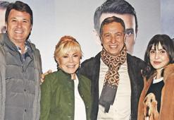 Tiyatro gecesi