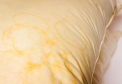 Yorganlardaki o inatçı sarı lekelerden eser kalmayacak: Kar beyazı yapmanın tek yolu!