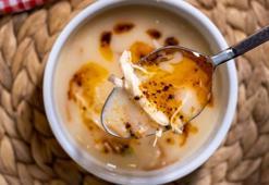 Şifa saçan şehriyeli tavuk çorbası tarifi! Kaşık kaşık yiyince grip, soğuk algınlığı ve nezleye karşı kalkan oluyor