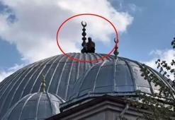 Denizli’de nefes kesen anlar! Cami çatısındaki intihar girişimine 2 saat boyunca ikna mücadelesi