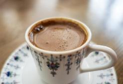 Meğer Türk kahvesinin köpürmeme sebebi buymuş! Bu şekilde pişirince köpük köpük oluyor, lezzetine doyulmuyor!