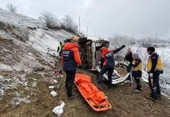 Kar ve buzlanma faciası! Ambulans uçuruma yuvarlandı: 1 kişi hayatını kaybetti, 4 yaralı