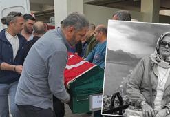 Türkiye'nin ciğeri yandı: Öğrencilerine siper olan Ayla öğretmene veda! 'Buraya ev yaptıracaktık, cenazesi geldi'