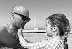 Jason Statham'dan Antalya sonsuzluk havuzunda poz!