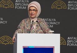 Emine Erdoğan'dan Filistinli çocukların eğitimi için çağrı